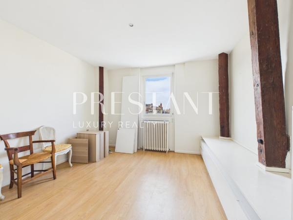 Appartement à rafraichir face au Jardin Public, au cœur de l’une des adresses les plus prestigieuses de Bordeaux., BORDEAUX