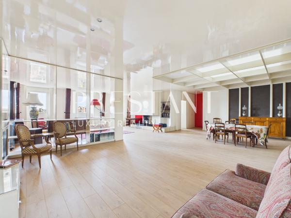 Appartement à rafraichir face au Jardin Public, au cœur de l’une des adresses les plus prestigieuses de Bordeaux., BORDEAUX