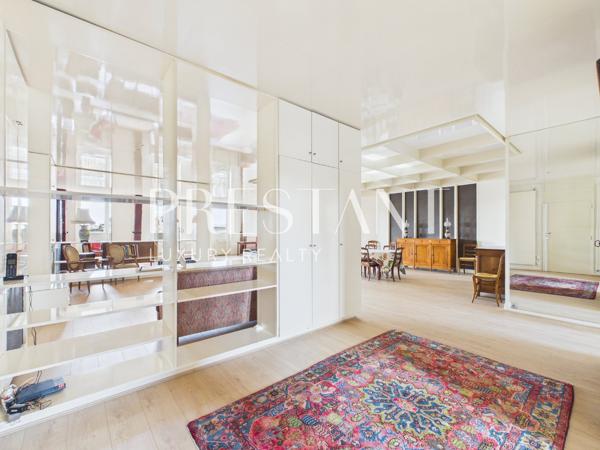 Appartement à rafraichir face au Jardin Public, au cœur de l’une des adresses les plus prestigieuses de Bordeaux., BORDEAUX