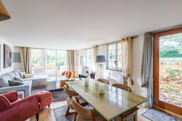 AUX PORTES DE HONFLEUR – ENSEMBLE IMMOBILIER AVEC 2 MAISONS NORMANDES ET DÉPENDANCES - TERRAIN 7 300 m²