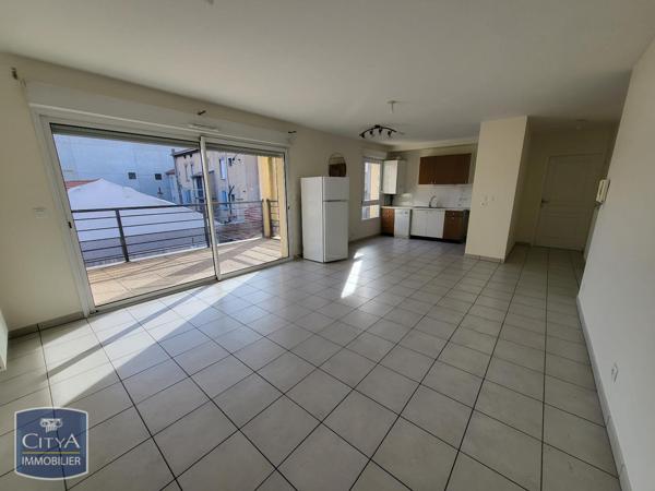 Appartement à louer 2 pièces 59m²