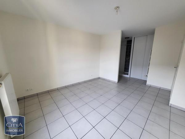 Appartement à louer 2 pièces 59m²