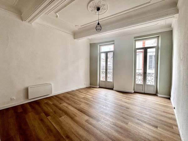 PAMIERS -  À louer - Appartement T2 en centre-ville