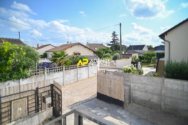 Maison 5 pièces 114 m² avec double garage sur 300 m² de terrain €399 000 ** - Référence 9498