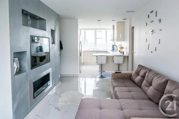 Appartement F4 à vendre  4 pièces - 65,47 m 2   FONTENAY LE FLEURY  - 78