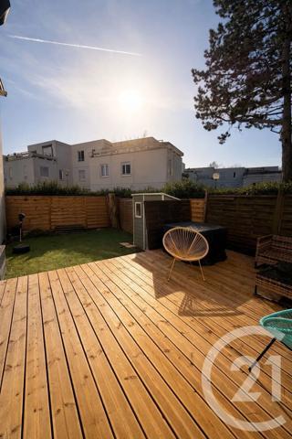 Appartement F4 à vendre  4 pièces - 65,47 m 2   FONTENAY LE FLEURY  - 78