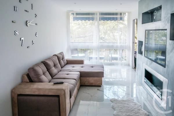 Appartement F4 à vendre  4 pièces - 65,47 m 2   FONTENAY LE FLEURY  - 78