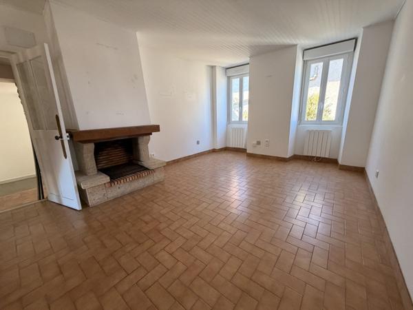 Maison à louer 550 € CC Aigurande 3 p 75 m² DPE D