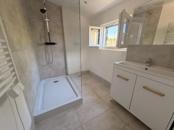 Maison à louer 550 € CC Aigurande 3 p 75 m² DPE D