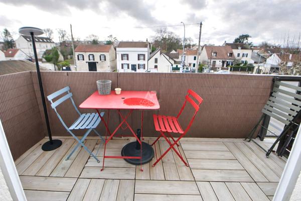 Appartement Verneuil Sur Seine 3 pièce(s) 56 m2 €233 000 **  - Référence  1725