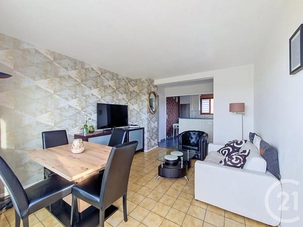 Appartement F4 à vendre  4 pièces - 62,14 m 2   FRESNES  - 94