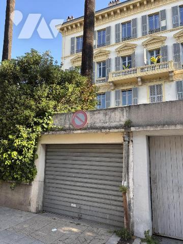 Garage à vendre – Rue Édouard Béri
