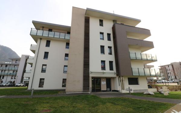 Appartement à vendre    4 pièces • 92,72 m2 Saint-Pierre-en-Faucigny