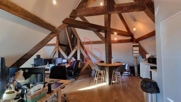 Bureau de 76 m² à louer à Bordeaux Chartrons