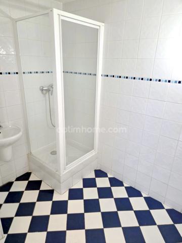 Appartement 3 pièces / 1 Chambre - Balcon - 59 m2 - 128 000 € FAI