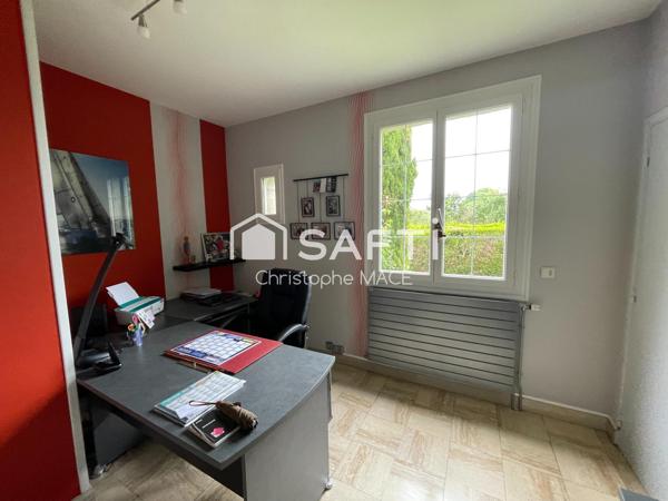 Propriété  8 pièces - 195m2 sur un terrain de 3151m2 avec plan d'eau