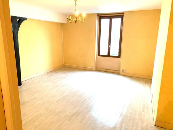 Immeuble de rapport en coeur de ville !  9.5% de rentabilité !!