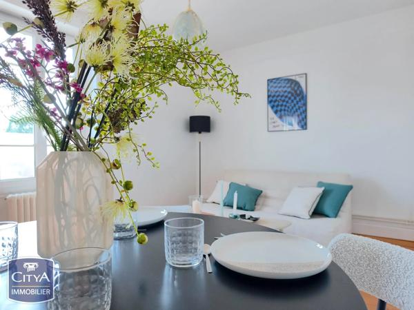 Appartement à vendre 2 pièces 44m² Cernay-la-Ville (78720)