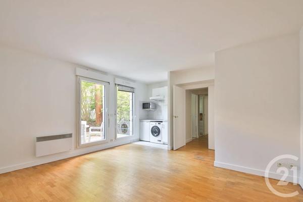 Appartement Studio à vendre  1 pièce - 29,92 m 2   COURBEVOIE  - 92