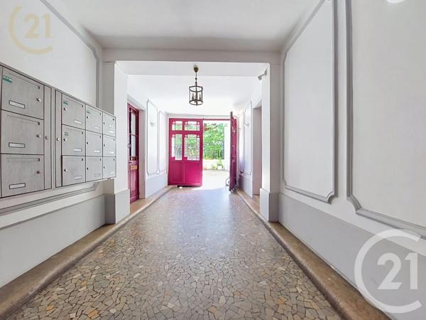 Appartement F3 à vendre  3 pièces - 65,50 m 2   LEVALLOIS PERRET  - 92