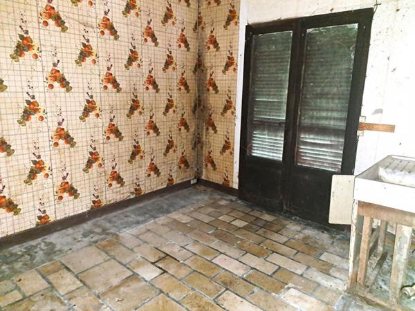 Maison plain-pied de 108m2 à Sireuil à rénover