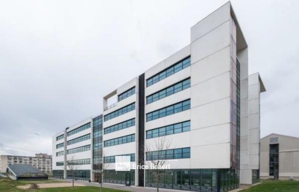 Bureaux à louer au BioParc Lyon bureaux divisibles parking disponible
