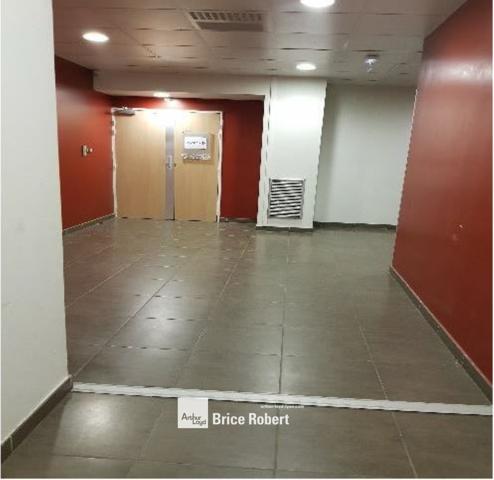 Bureaux à louer au BioParc Lyon bureaux divisibles parking disponible