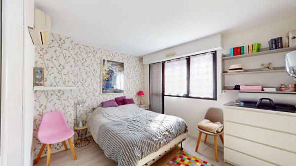 Maison Chatenay Malabry 7 pièces 128.69 m2 Carrez (191.29m² au total) + Toit Terrasse 76m² + Jardin 200m² environ