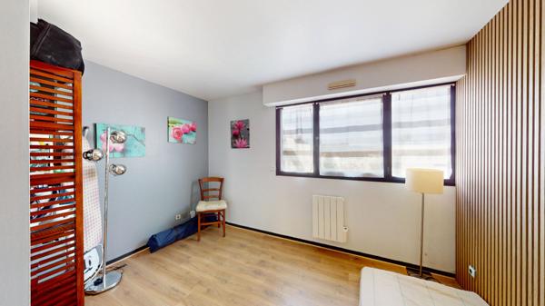 Maison Chatenay Malabry 7 pièces 128.69 m2 Carrez (191.29m² au total) + Toit Terrasse 76m² + Jardin 200m² environ