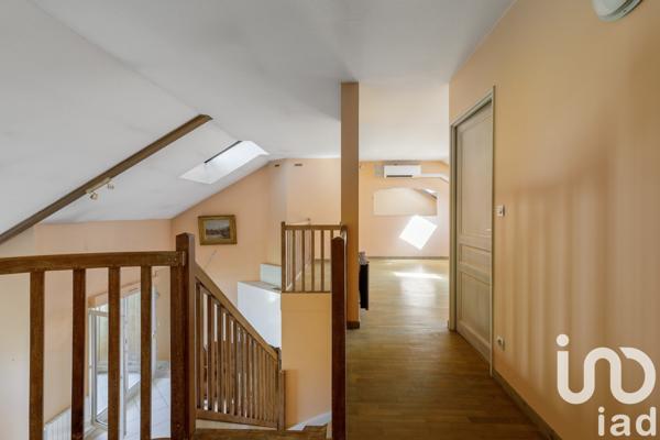 Duplex 6 pièces de 133 m² à Villeurbanne (69100)