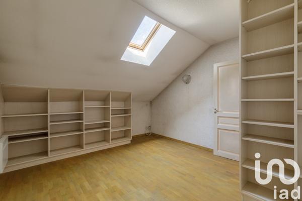 Duplex 6 pièces de 133 m² à Villeurbanne (69100)