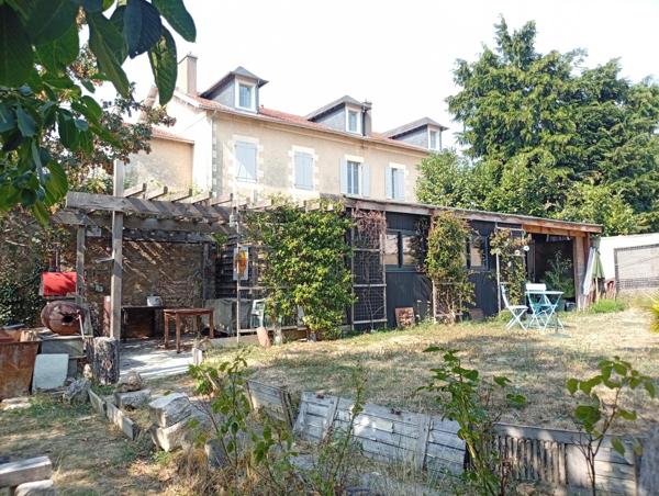 BELLE MAISON DES ANNEES 50
