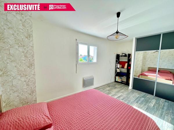 Maison Bassens 5 pièce(s) 3 chambres et bureau115 m2 jardin