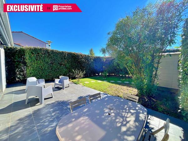 Maison Bassens 5 pièce(s) 3 chambres et bureau115 m2 jardin