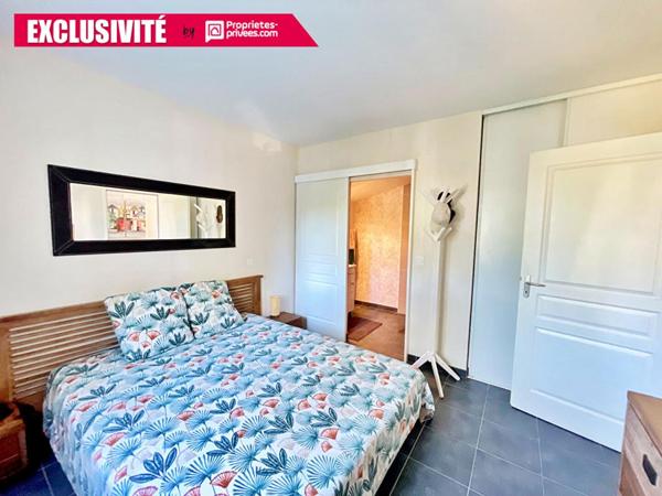 Maison Bassens 5 pièce(s) 3 chambres et bureau115 m2 jardin