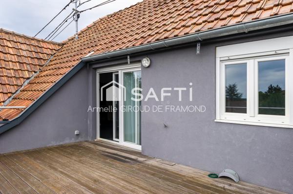 Situé à Pfastatt, appartement de 89 m2 habitable et 115 m2 au sol, 4 pièces,3 chambres avec très agréable terrasse de 18 m2 sans vis-à-vis, place de parking et dépendance aménageable.