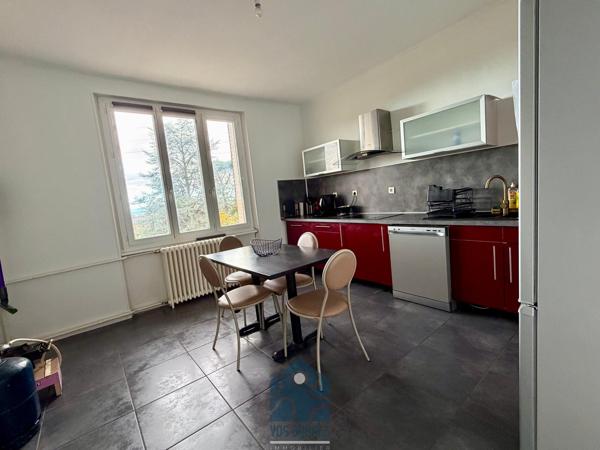 Immeuble de 3 appartements, sur une parcelle de 400m²
