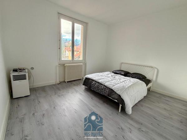 Immeuble de 3 appartements, sur une parcelle de 400m²