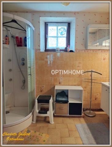 Maison à vendre 6 pièces Proche de SAINT AULAYE PUYMANGOU (24)