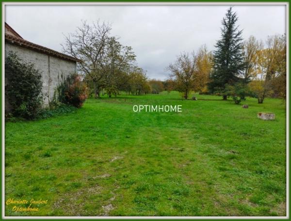 Maison à vendre 6 pièces Proche de SAINT AULAYE PUYMANGOU (24)