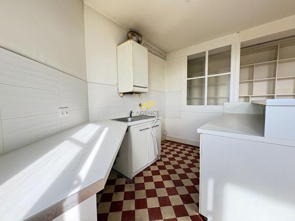 F3 - QUARTIER HISTORIQUE 199 000 € **  - Référence  2041