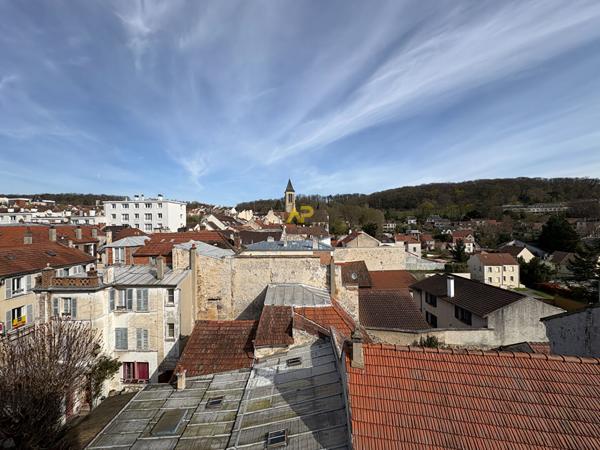 F3 - QUARTIER HISTORIQUE 199 000 € **  - Référence  2041