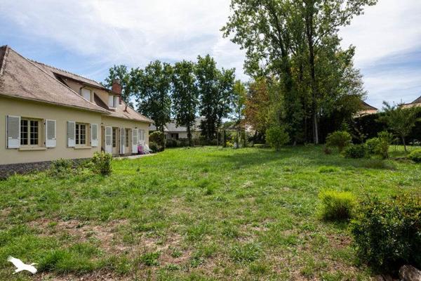 Maison 262 400 € Varetz 4 p 230 m² DPE F