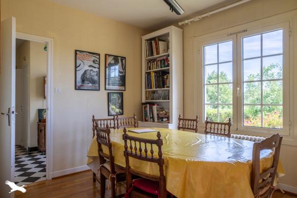 Maison 262 400 € Varetz 4 p 230 m² DPE F
