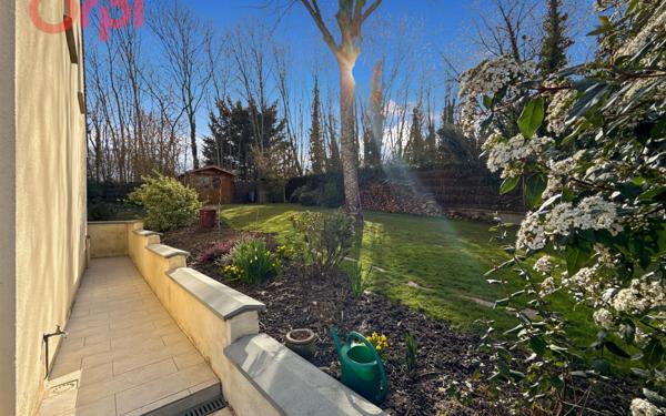 Maison à vendre    7 pièces •  Saulx-les-Chartreux