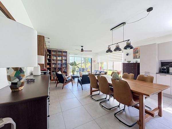 À VENDRE À ÉVIAN-LES-BAINS - T3 RÉCENT 2023 AVEC GRAND JARDIN - GARAGE