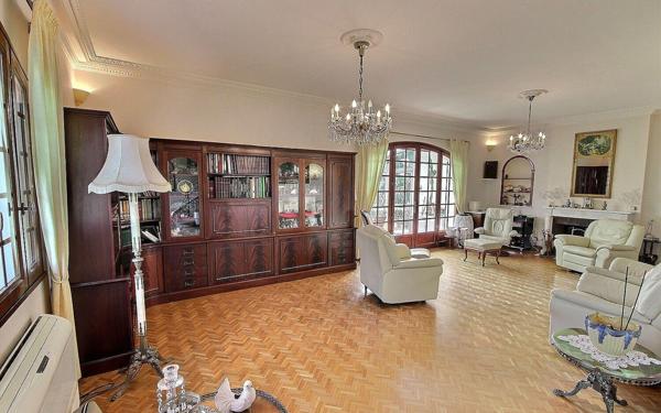 Maison à vendre    4 pièces • 166 m2 Lescar