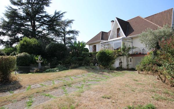 Maison à vendre    4 pièces • 166 m2 Lescar