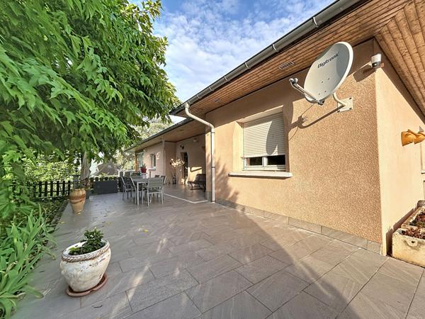 Villa familiale vue lac 7 pièces de 216 m² avec appartement indépendant et piscine à Aix-les-Bains