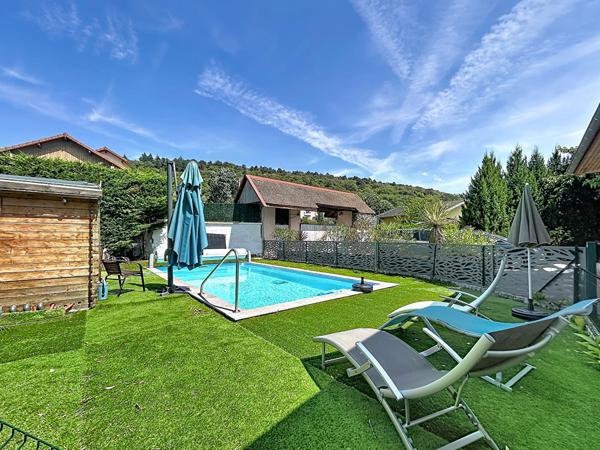 Villa familiale vue lac 7 pièces de 216 m² avec appartement indépendant et piscine à Aix-les-Bains